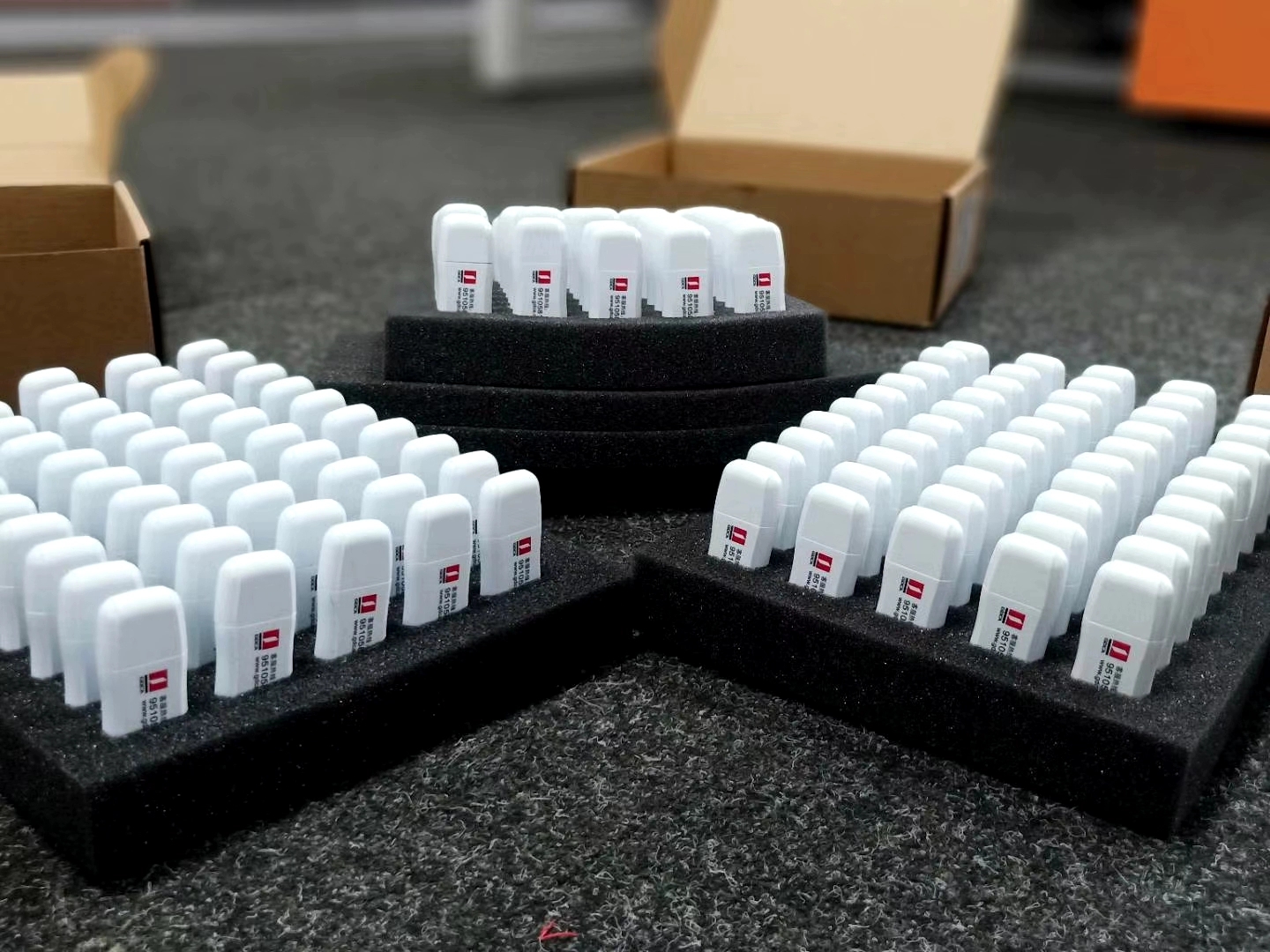 鸿兴商务 一站式工商服务助力深圳企业高效启航